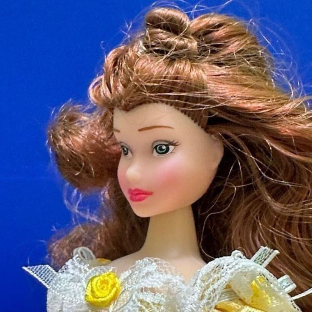 Disney Japonese Beauty And The Best princess Belle doll - Picture 10 of 10
